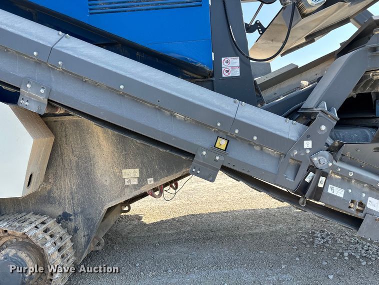 image for item ED2246 2021 Kleemann MOBIREX MR 130 Zi EVO2 losed circuit mobile impact crusher