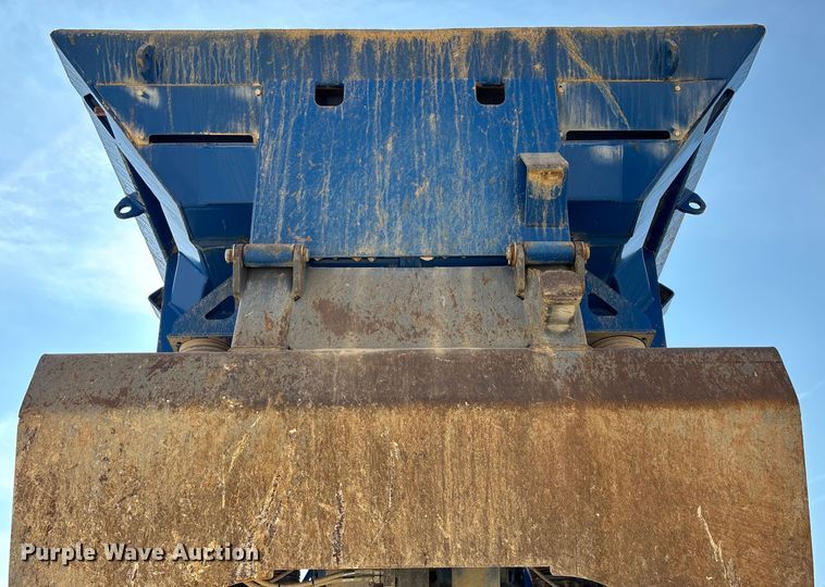 image for item ED2246 2021 Kleemann MOBIREX MR 130 Zi EVO2 losed circuit mobile impact crusher