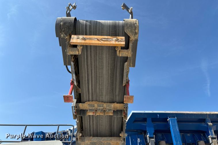 image for item ED2246 2021 Kleemann MOBIREX MR 130 Zi EVO2 losed circuit mobile impact crusher