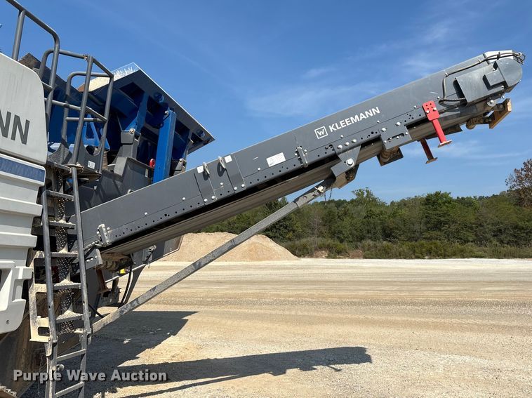 image for item ED2246 2021 Kleemann MOBIREX MR 130 Zi EVO2 losed circuit mobile impact crusher