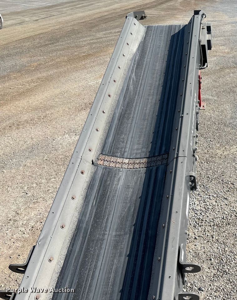 image for item ED2246 2021 Kleemann MOBIREX MR 130 Zi EVO2 losed circuit mobile impact crusher