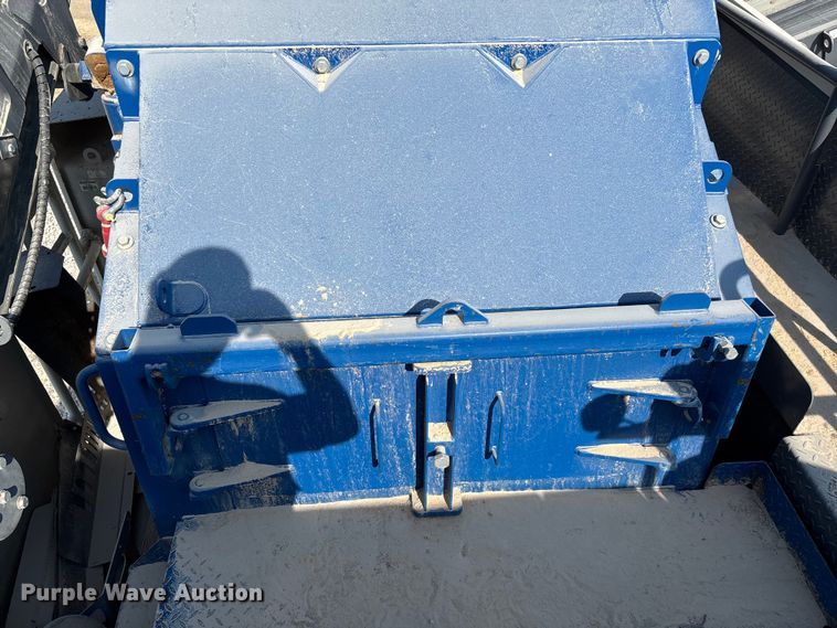 image for item ED2246 2021 Kleemann MOBIREX MR 130 Zi EVO2 losed circuit mobile impact crusher