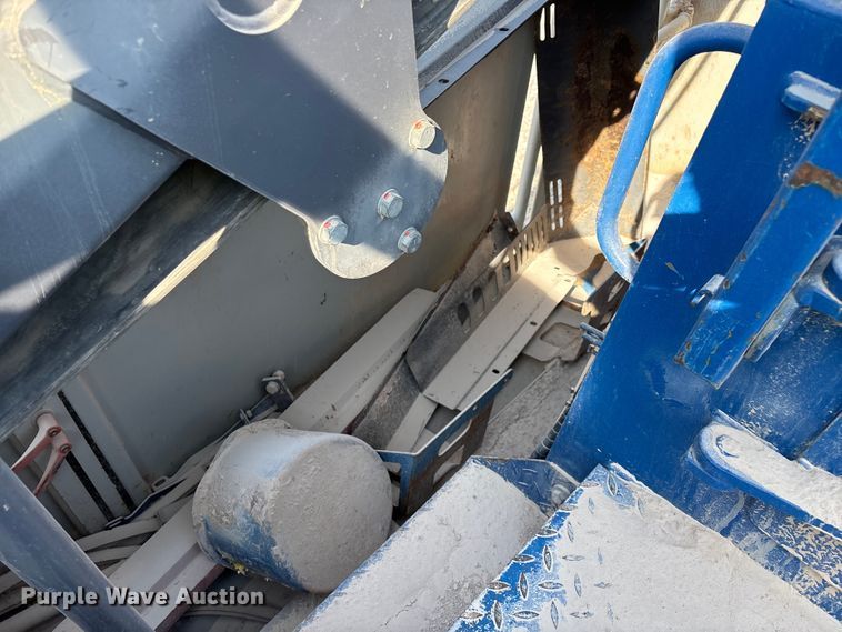 image for item ED2246 2021 Kleemann MOBIREX MR 130 Zi EVO2 losed circuit mobile impact crusher