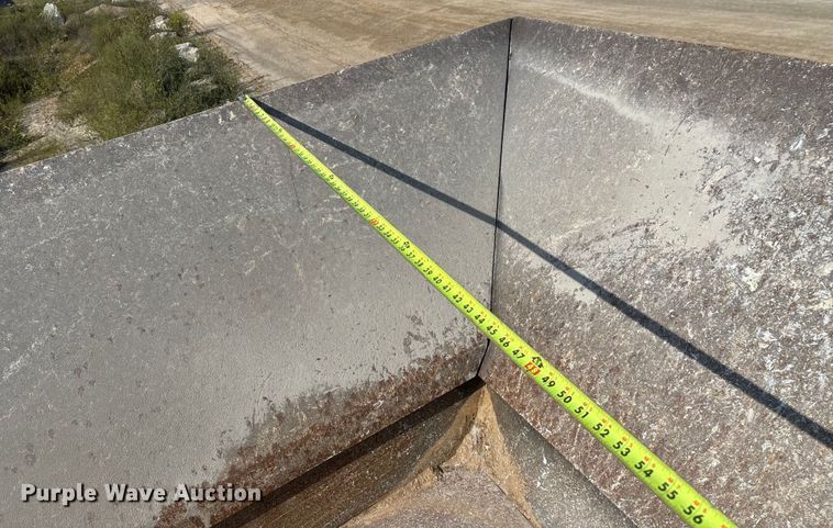 image for item ED2246 2021 Kleemann MOBIREX MR 130 Zi EVO2 losed circuit mobile impact crusher