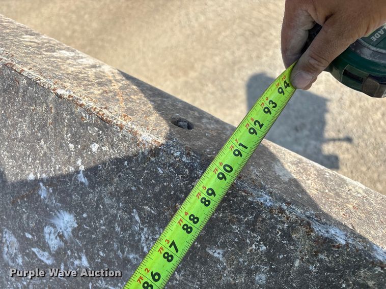 image for item ED2246 2021 Kleemann MOBIREX MR 130 Zi EVO2 losed circuit mobile impact crusher