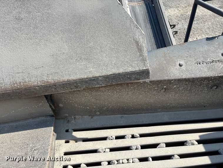 image for item ED2246 2021 Kleemann MOBIREX MR 130 Zi EVO2 losed circuit mobile impact crusher