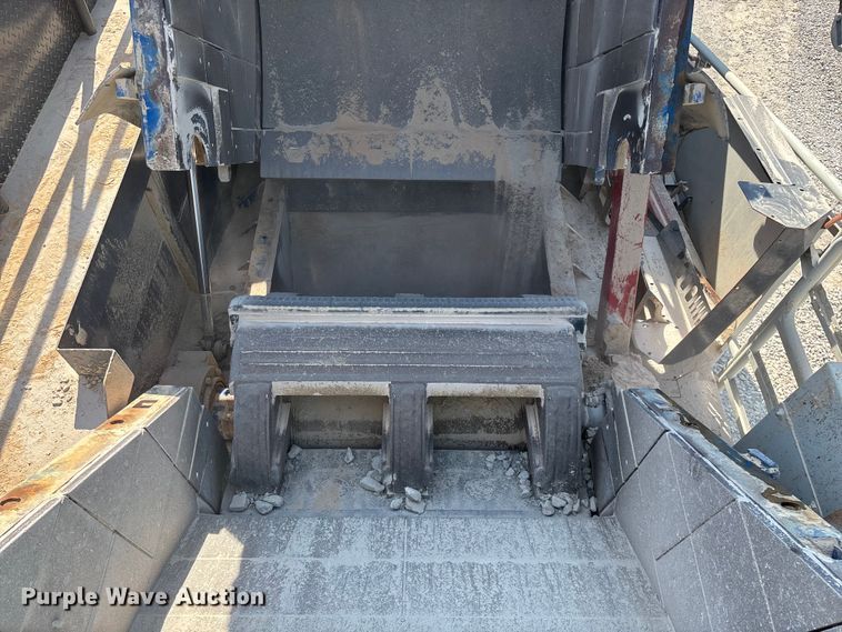 image for item ED2246 2021 Kleemann MOBIREX MR 130 Zi EVO2 losed circuit mobile impact crusher