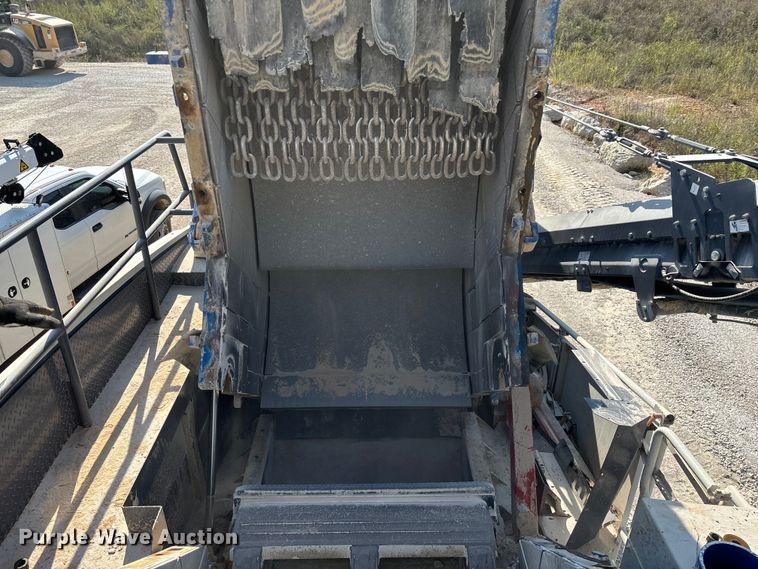 image for item ED2246 2021 Kleemann MOBIREX MR 130 Zi EVO2 losed circuit mobile impact crusher