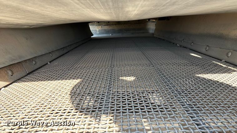 image for item ED2246 2021 Kleemann MOBIREX MR 130 Zi EVO2 losed circuit mobile impact crusher