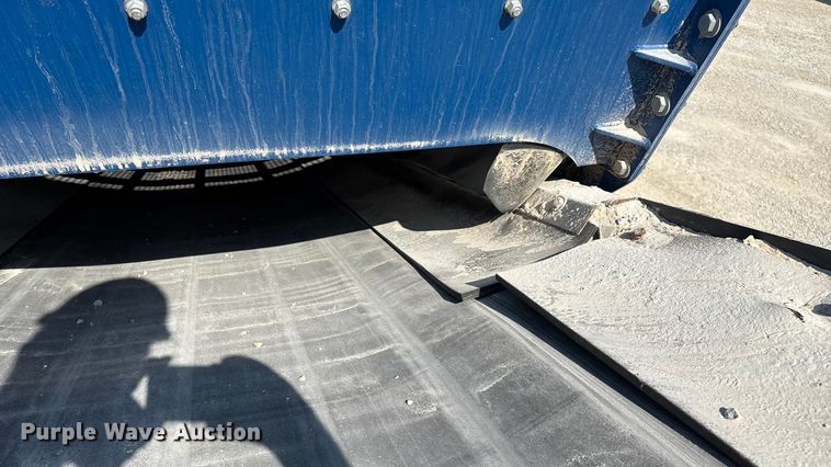 image for item ED2246 2021 Kleemann MOBIREX MR 130 Zi EVO2 losed circuit mobile impact crusher