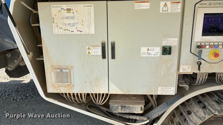 image for item ED2246 2021 Kleemann MOBIREX MR 130 Zi EVO2 losed circuit mobile impact crusher