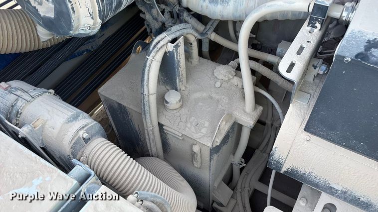 image for item ED2246 2021 Kleemann MOBIREX MR 130 Zi EVO2 losed circuit mobile impact crusher