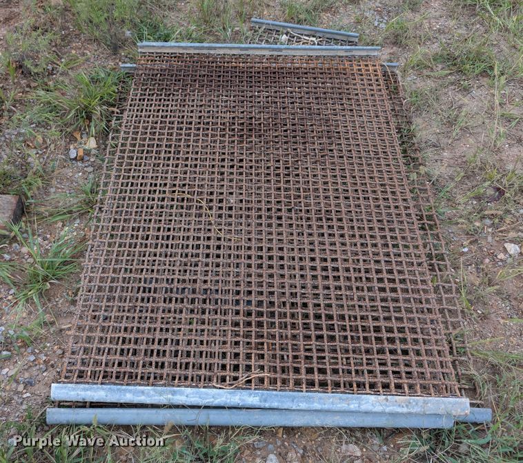 image for item ED2246 2021 Kleemann MOBIREX MR 130 Zi EVO2 closed circuit mobile impact crusher