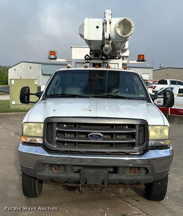 image for item ED2254 2004 Ford F550 bucket truck