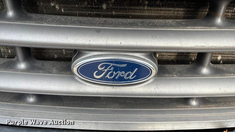 image for item ED2254 2004 Ford F550 bucket truck