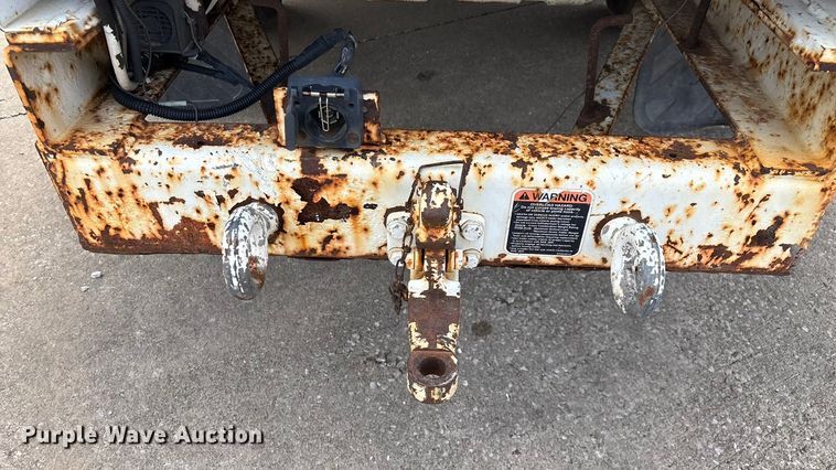 image for item ED2254 2004 Ford F550 bucket truck