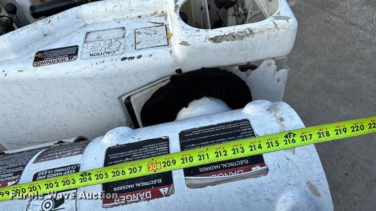 image for item ED2254 2004 Ford F550 bucket truck