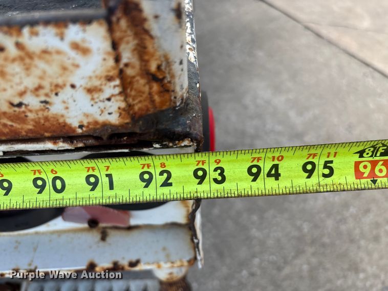 image for item ED2254 2004 Ford F550 bucket truck