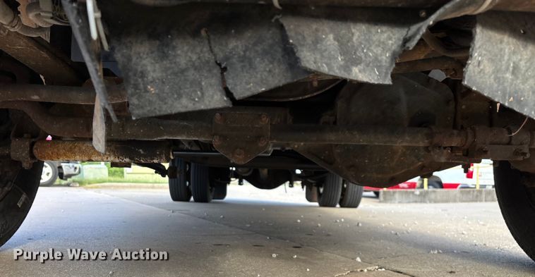 image for item ED2254 2004 Ford F550 bucket truck