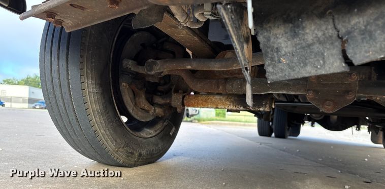 image for item ED2254 2004 Ford F550 bucket truck