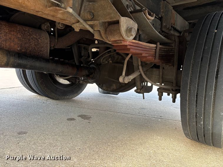 image for item ED2254 2004 Ford F550 bucket truck