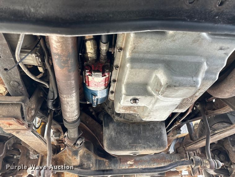 image for item ED2254 2004 Ford F550 bucket truck