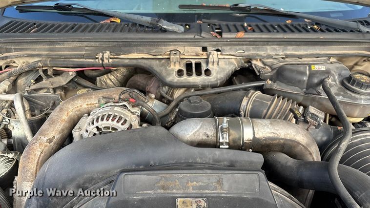 image for item ED2254 2004 Ford F550 bucket truck