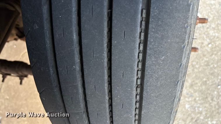 image for item ED2254 2004 Ford F550 bucket truck