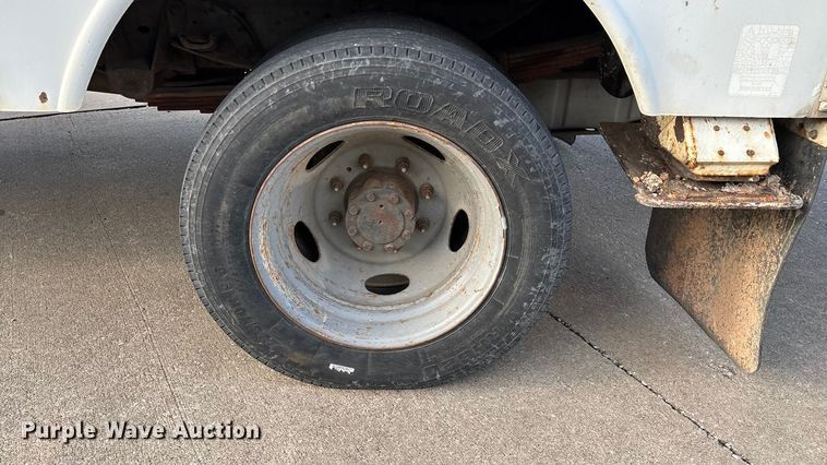 image for item ED2254 2004 Ford F550 bucket truck