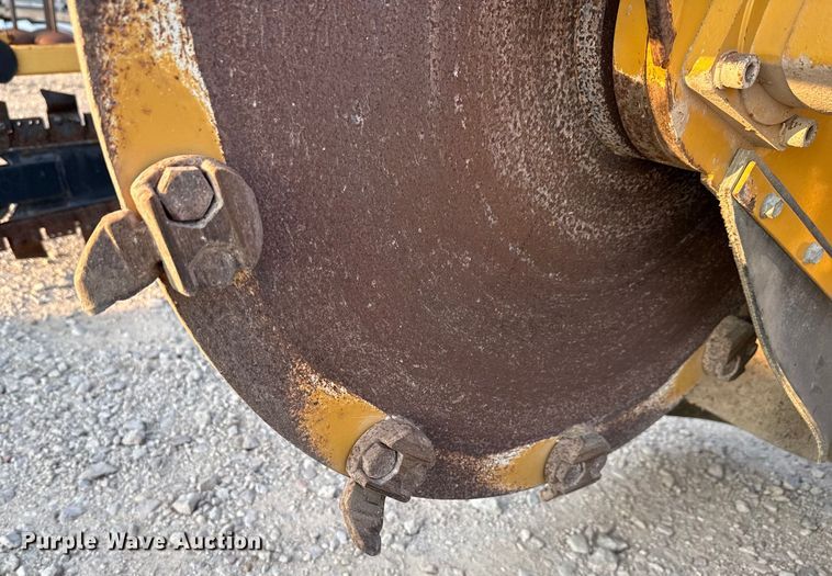 image for item ED5906 1998 Vermeer V1850 trencher