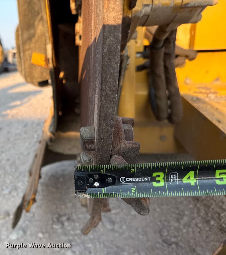 image for item ED5906 1998 Vermeer V1850 trencher