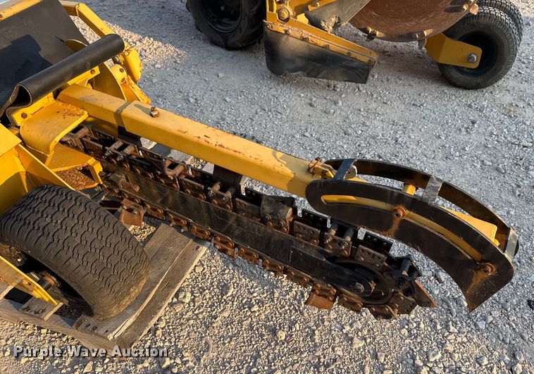 image for item ED5906 1998 Vermeer V1850 trencher