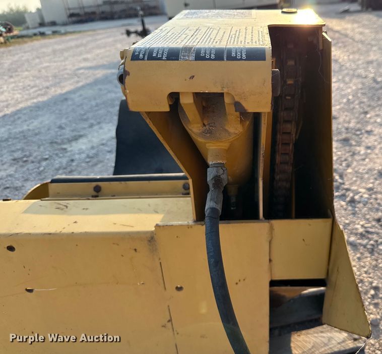 image for item ED5906 1998 Vermeer V1850 trencher