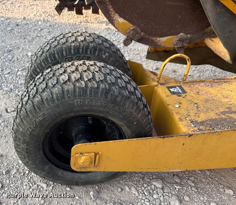 image for item ED5906 1998 Vermeer V1850 trencher