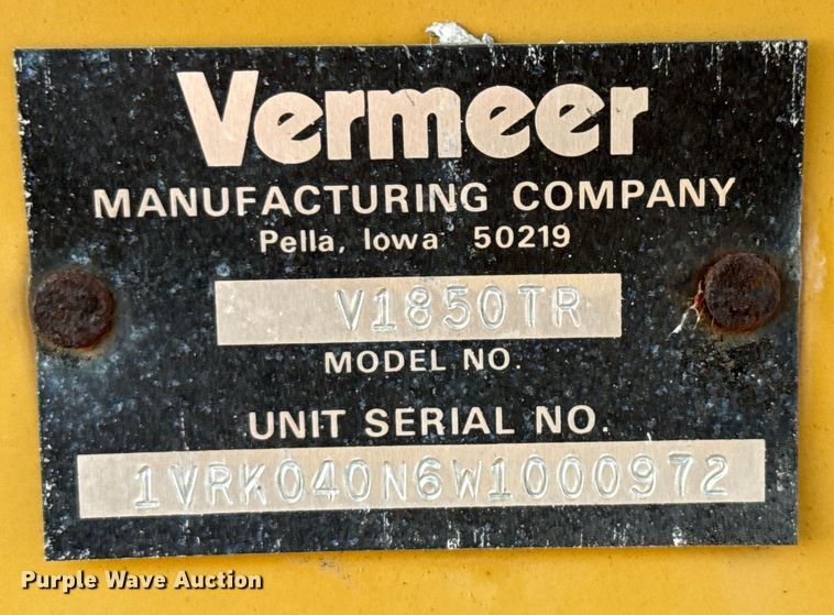 image for item ED5906 1998 Vermeer V1850 trencher