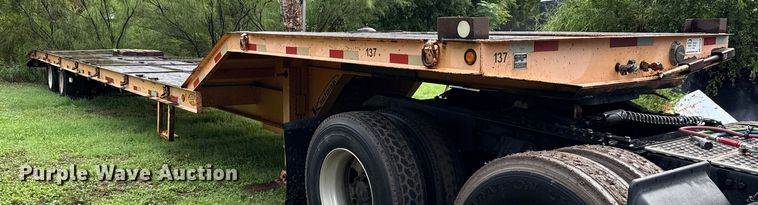image for item ED5912 2009 Kaufman drop deck equipment trailer