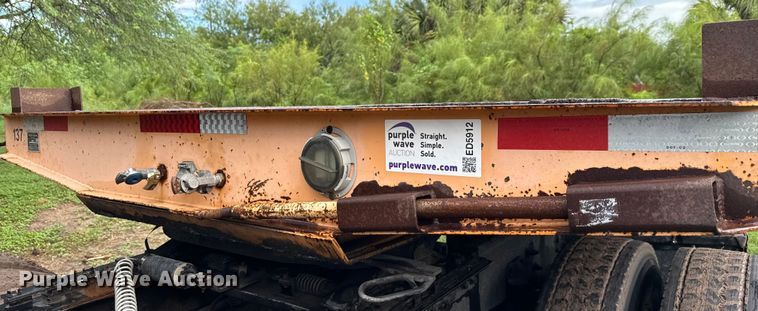 image for item ED5912 2009 Kaufman drop deck equipment trailer