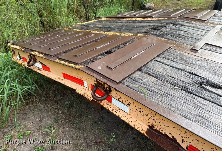 image for item ED5912 2009 Kaufman drop deck equipment trailer