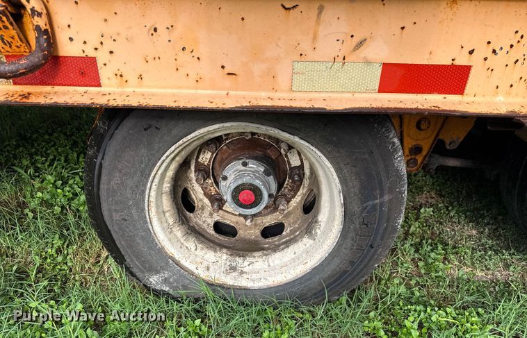 image for item ED5912 2009 Kaufman drop deck equipment trailer