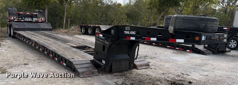 image for item ED5922 2005 Trail King TK70RG-502 lowboy equipment trailer