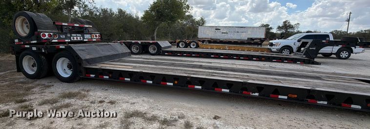image for item ED5922 2005 Trail King TK70RG-502 lowboy equipment trailer