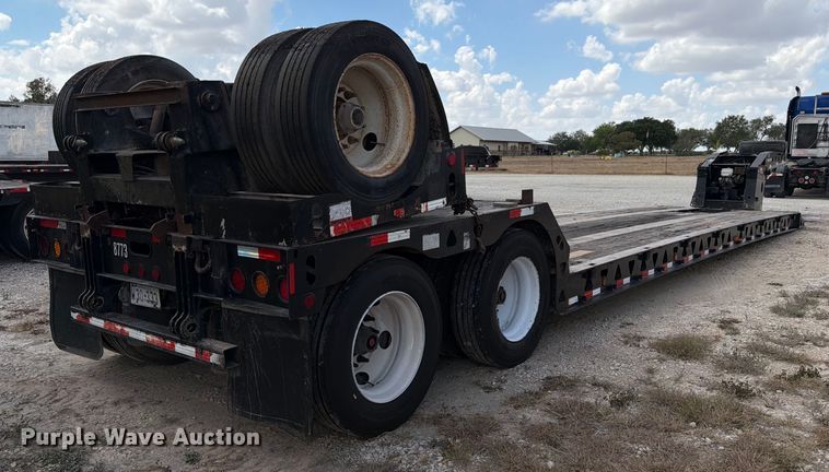 image for item ED5922 2005 Trail King TK70RG-502 lowboy equipment trailer