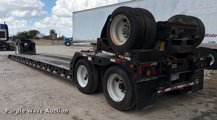 image for item ED5922 2005 Trail King TK70RG-502 lowboy equipment trailer