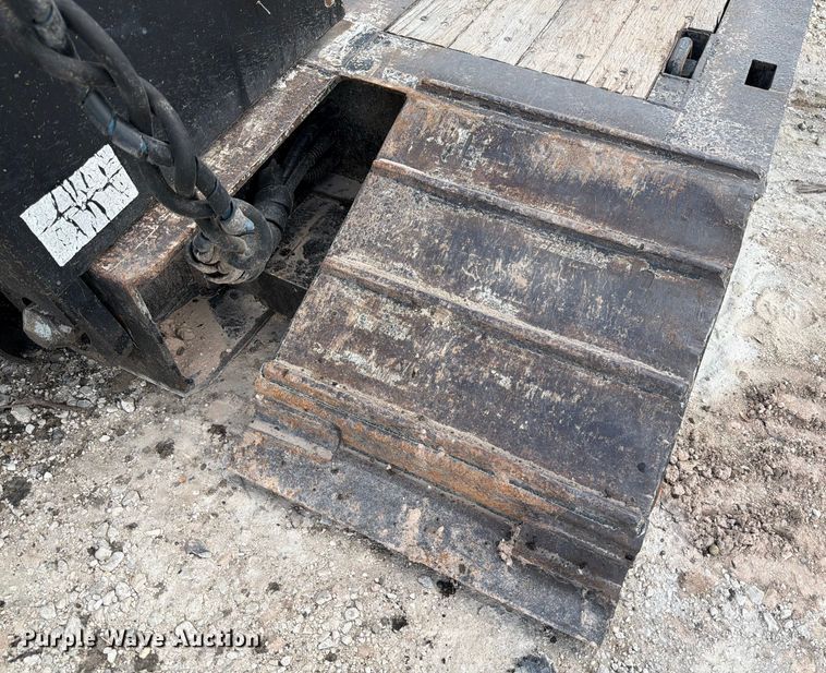 image for item ED5922 2005 Trail King TK70RG-502 lowboy equipment trailer