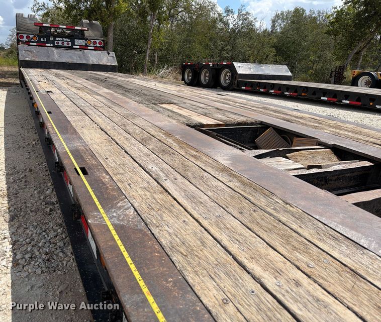 image for item ED5922 2005 Trail King TK70RG-502 lowboy equipment trailer