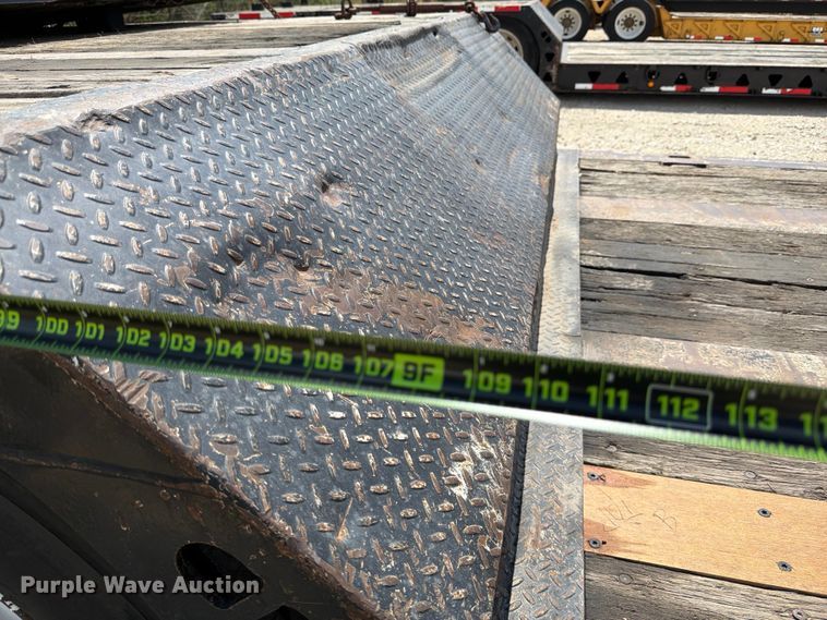 image for item ED5922 2005 Trail King TK70RG-502 lowboy equipment trailer