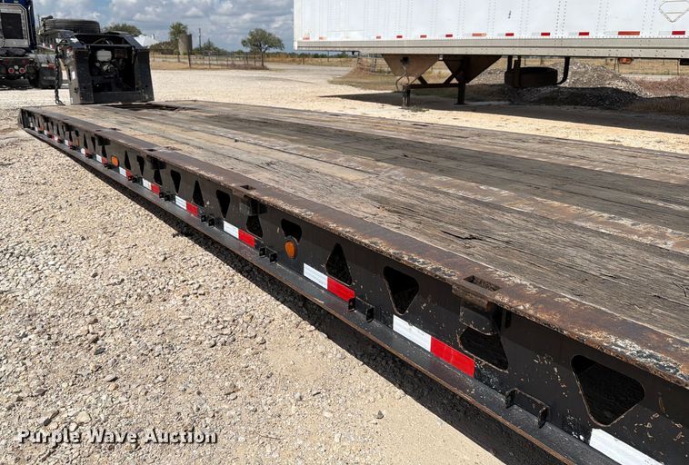 image for item ED5922 2005 Trail King TK70RG-502 lowboy equipment trailer