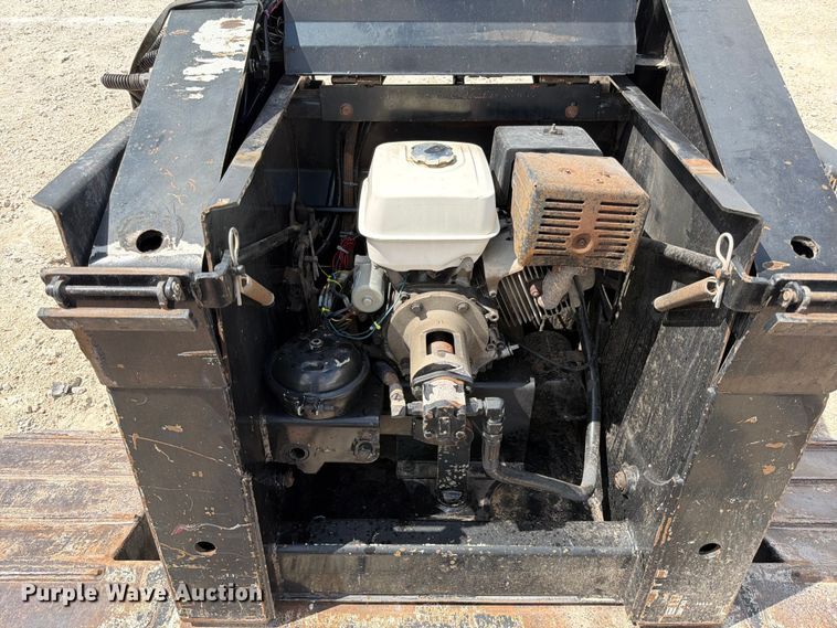 image for item ED5922 2005 Trail King TK70RG-502 lowboy equipment trailer