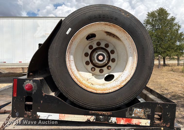 image for item ED5922 2005 Trail King TK70RG-502 lowboy equipment trailer