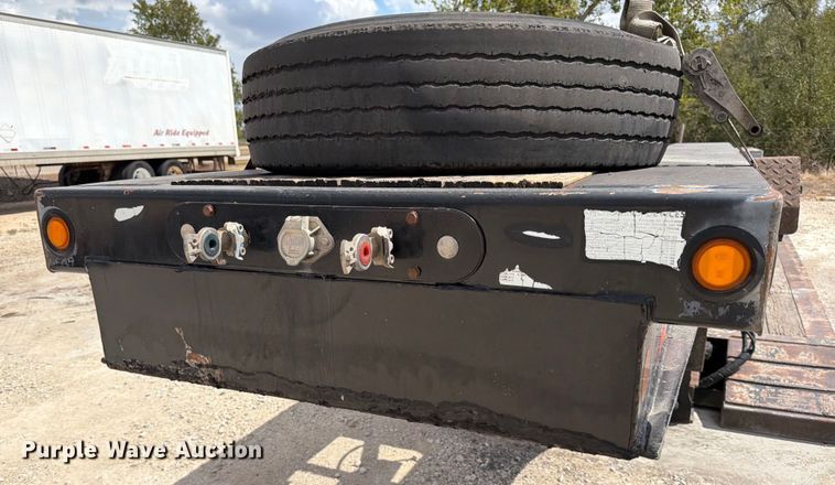 image for item ED5923 2011 Trail King TK70HG-492 lowboy equipment trailer